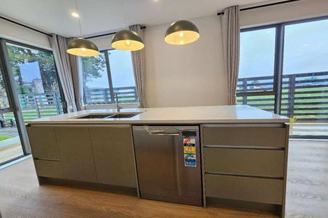 Photo of property in 3 Yellow Pear Lane, Karaka, 2578