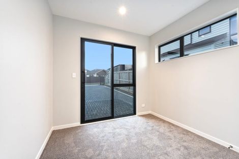Photo of property in 12 Kiokio Place, Swanson, Auckland, 0614