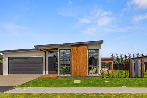 Photo of property in 10 Tussle Grove, Halswell, Christchurch, 8025