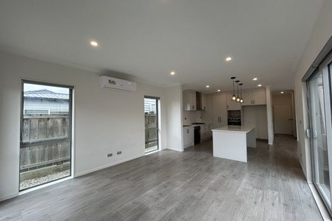 Photo of property in 3 Silvereye Road, Hobsonville, Auckland, 0616