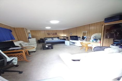 Photo of property in 31 Sunset Road, Totara Vale, Auckland, 0632