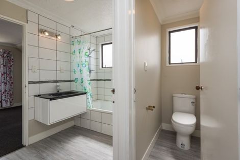 Photo of property in 2/29 Meon Street, Aranui, Christchurch, 8061