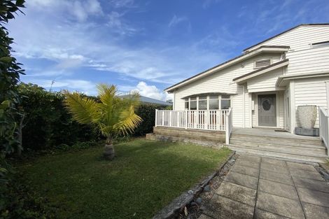 Photo of property in 6 Riro Street, Point Chevalier, Auckland, 1022