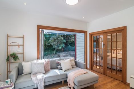 Photo of property in 16 Saint John Street, Aro Valley, Wellington, 6011