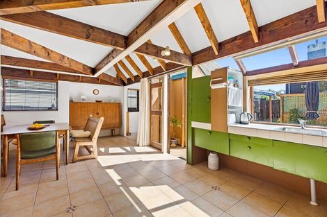 Photo of property in 393b Oceanbeach Road, Mount Maunganui, 3116