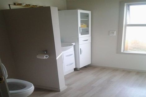 Photo of property in 121 Renown Road, Raumati South, Paraparaumu, 5032