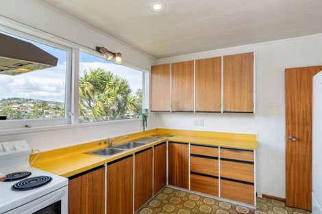 Photo of property in 1 Safari Crescent, Johnsonville, Wellington, 6037