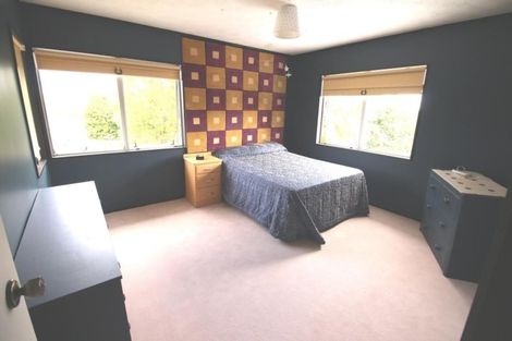 Photo of property in 20 Styca Place, Sunnyvale, Auckland, 0612