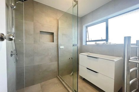 Photo of property in 2/9 Norman Spencer Drive, Papatoetoe, Auckland, 2104