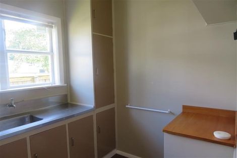 Photo of property in 64 Oxford Terrace, Epuni, Lower Hutt, 5011