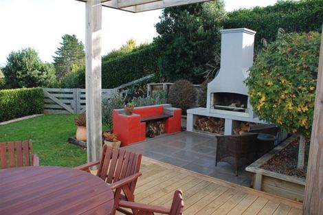 Photo of property in 14 Kendallvale Drive, Waiuku, 2123