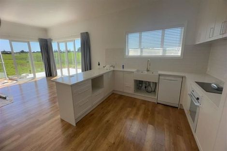 Photo of property in 49 Elbow Road, Aka Aka, Pukekohe, 2678