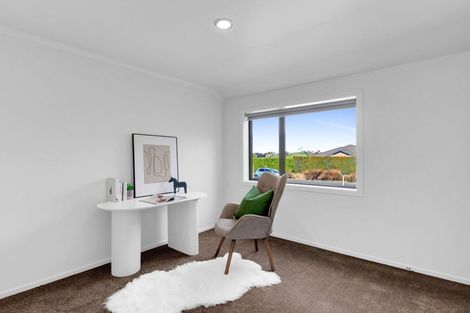 Photo of property in 18 Patatee Terrace, Baverstock, Hamilton, 3200