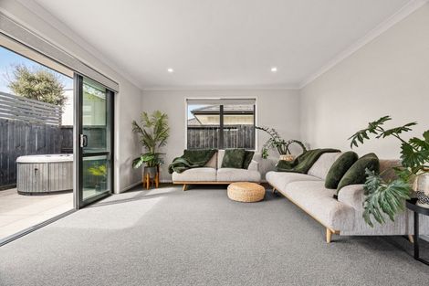 Photo of property in 24 Kuru Place, Papamoa, 3118