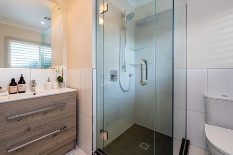 Photo of property in 26 Castor Bay Road, Castor Bay, Auckland, 0620