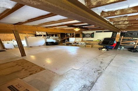 Photo of property in 205 Titirangi Road, Titirangi, Auckland, 0604