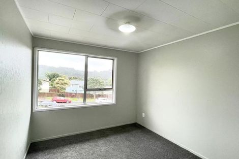 Photo of property in 13 Spinella Drive, Bayview, Auckland, 0629