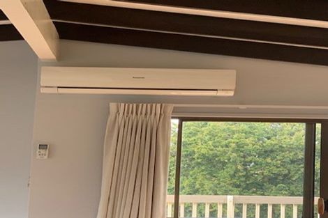 Photo of property in 765 East Coast Road, Northcross, Auckland, 0630