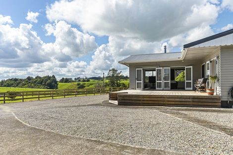 Photo of property in 100 Hurford Road, Hurford, New Plymouth, 4374