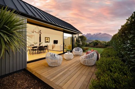 Photo of property in 1 Wanderer Lane, Jacks Point, Queenstown, 9371