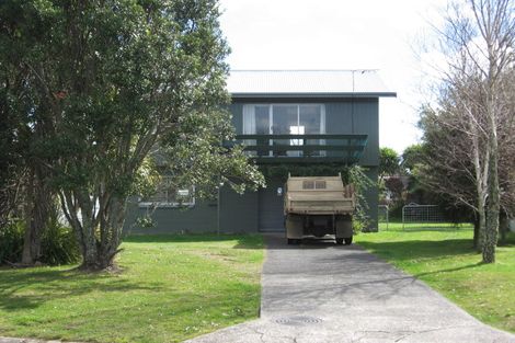 Photo of property in 28 Catherine Crescent, Whitianga, 3510