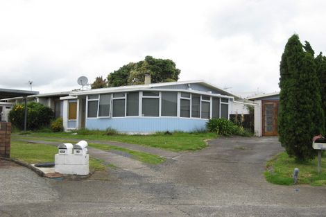 Photo of property in 10 Sealand Place, Mangere Bridge, Auckland, 2022