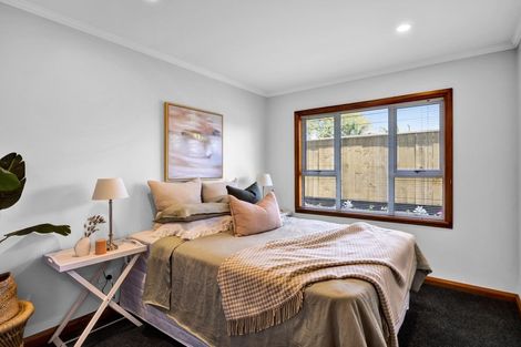 Photo of property in 137/1b Seaview Road, Westown, New Plymouth, 4310