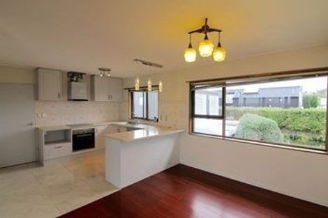 Photo of property in 4/41 Rawhiti Road, One Tree Hill, Auckland, 1061