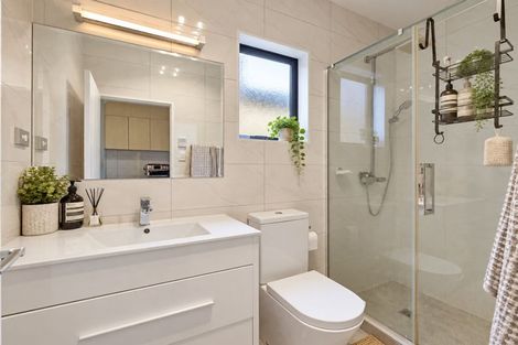 Photo of property in 11 Carrickdawson Drive, Flat Bush, Auckland, 2019
