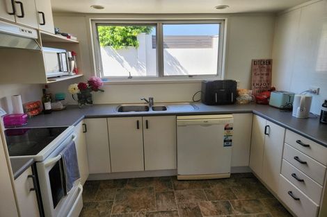 Photo of property in 8a Mccrystal Avenue, Bucklands Beach, Auckland, 2012