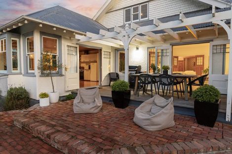 Photo of property in 186 Fendalton Road, Fendalton, Christchurch, 8052