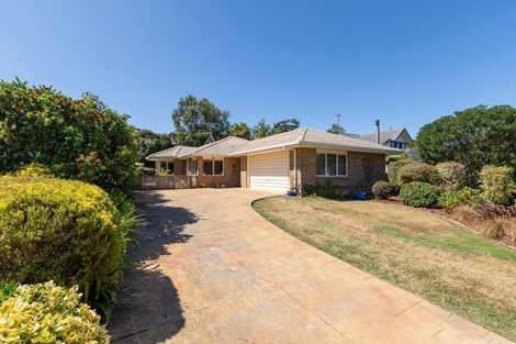 Photo of property in 13 Aloma Way, Glenview, Hamilton, 3206