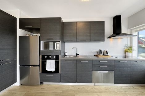 Photo of property in 6/32 Akaroa Drive, Maupuia, Wellington, 6022