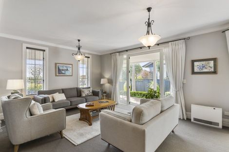 Photo of property in 17 Willowbank Close, East Tamaki Heights, Auckland, 2016