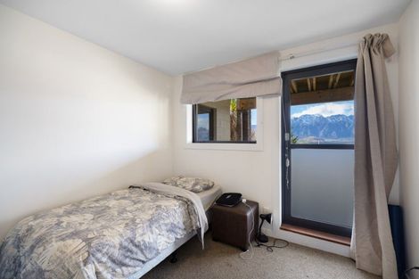 Photo of property in 8 Avalon Crescent, Fernhill, Queenstown, 9300