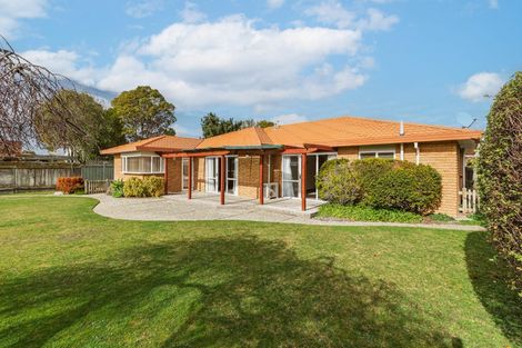 Photo of property in 4 Knightsbridge Place, Taradale, Napier, 4112