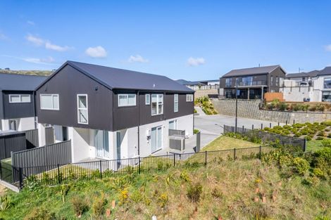 Photo of property in 54 Koreke Close, Kenepuru, Porirua, 5022