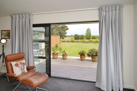 Photo of property in 11 Mara-kai Place, Pegasus, 7612