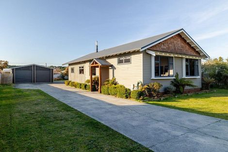 Photo of property in 21 Norton Street, Foxton Beach, Foxton, 4815