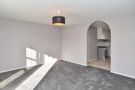 Photo of property in 1/5 James Condon Place, Redwood, Christchurch, 8051