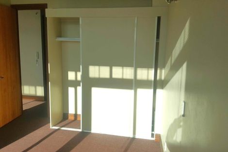 Photo of property in Pirie Street Townhouses, 28/35 Pirie Street, Mount Victoria, Wellington, 6011