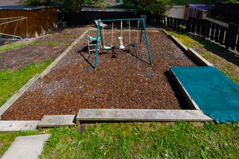 Photo of property in 43 Redwood Drive, Massey, Auckland, 0614