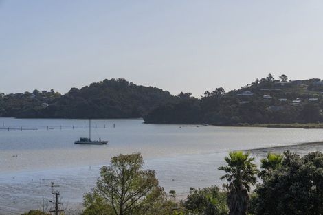 Photo of property in 90 Harbour View Road, Coromandel, 3581