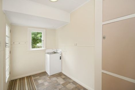 Photo of property in 34 Tarahua Road, Vogeltown, New Plymouth, 4310