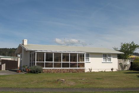 Photo of property in 13 Clouston Crescent, Fenton Park, Rotorua, 3010