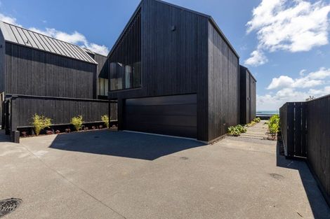 Photo of property in 10a Whiteley Street, Moturoa, New Plymouth, 4310