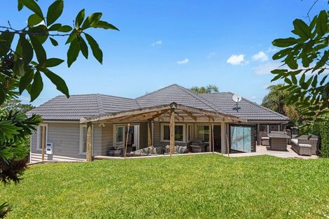 Photo of property in 20 Bluebird Crescent, Unsworth Heights, Auckland, 0632