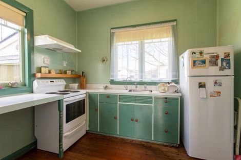 Photo of property in 4 Trafalgar Street, Dannevirke, 4930