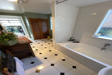 Photo of property in 2/9 Copley Street, New Lynn, Auckland, 0600