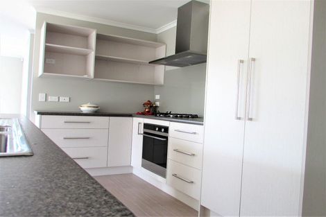 Photo of property in 17 Poulson Grove, Trentham, Upper Hutt, 5018